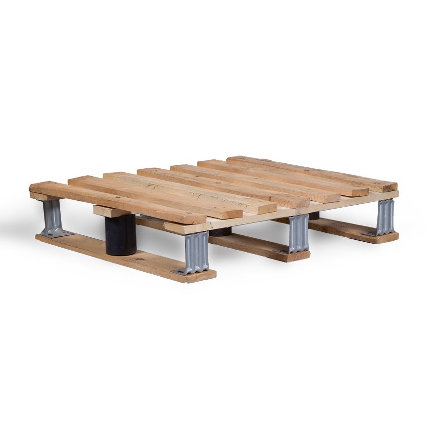 Holzpalette im Düsseldorfer Format für Transport und Warenpräsentation Holzpalette im Düsseldorfer Format für Transport und Warenpräsentation