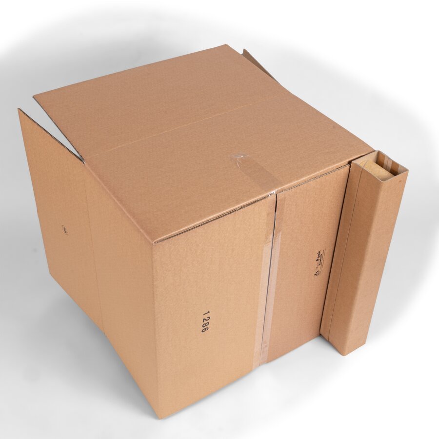 Mit groem Hauptfach und flacher Vordertasche