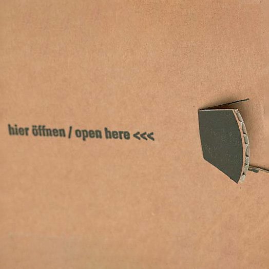 Nahaufnahme Aufreifaden geschlossene Schachtel