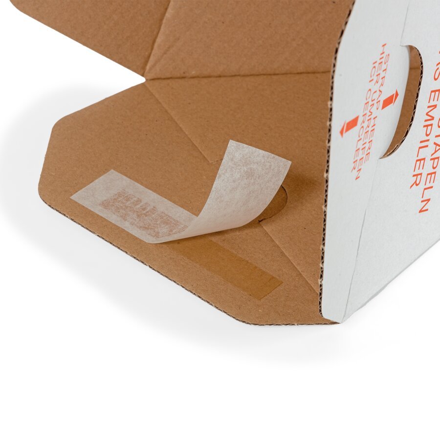 Der Klebestreifen befindet sich durch einen Papierstreifen geschtzt an der Unterseite des Palettenhtchens