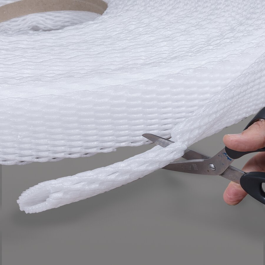 Der Schlauch kann so vom Verpacker direkt vor Ort lngenvariabel konfektioniert werden.