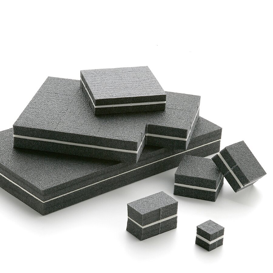 Die Schaumpolster sind in unterschiedlichen Größen und Stärken erhältlich Die Schaumpolster sind in unterschiedlichen Größen und Stärken erhältlich