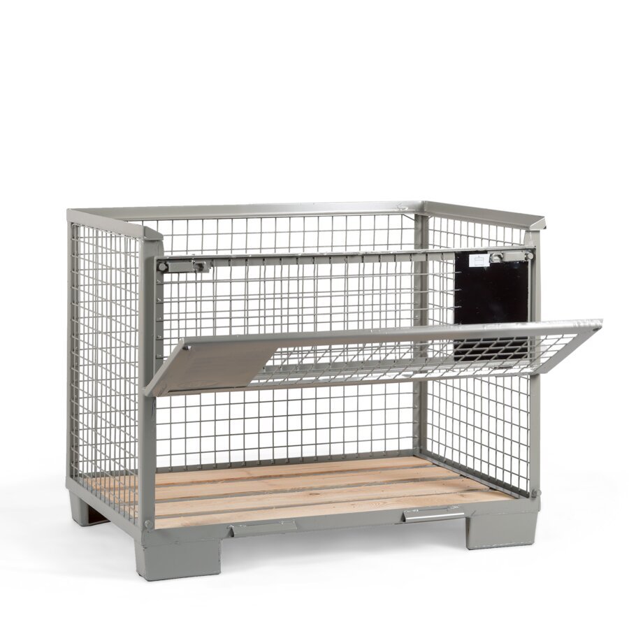 Zwei jeweils zur Hlfte klappbare Ladeklappen auf einer Lngsseite...