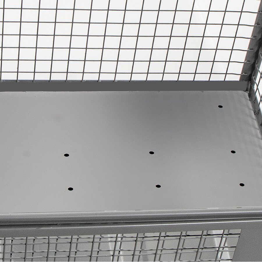 Je nach Ausfhrung mit Blechboden...