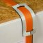 Der flexible Bandschoner schützt Zurrgurt und Packgut gleichermaßen vor Beschädigungen