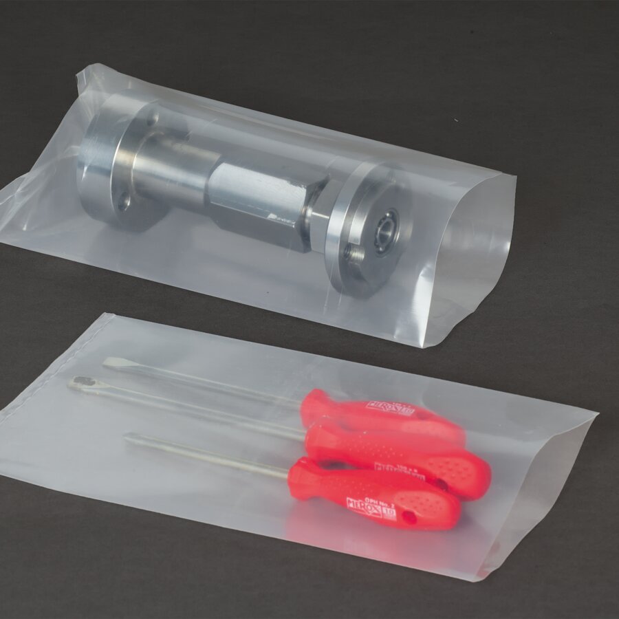 Auch spitze und scharfkantige Produkte lassen sich darin sicher verpacken Auch spitze und scharfkantige Produkte lassen sich darin sicher verpacken