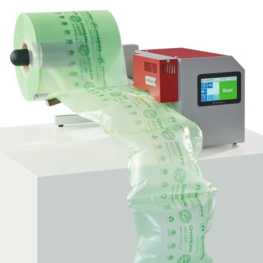 Eine CIRRUS-Folienrolle entspricht in etwa 10 Scken Verpackungschips