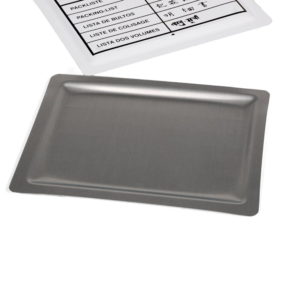 F�r DIN A6 ist das Packlistenblech tiefgepr�gt und kann mit N�geln an der Holzkiste befestigt werden