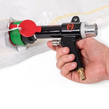 Kompakte Füllpistole inkl. Kunststoff-Adapter zum schnellen Befüllen unserer Stausäcke mit Druckluft